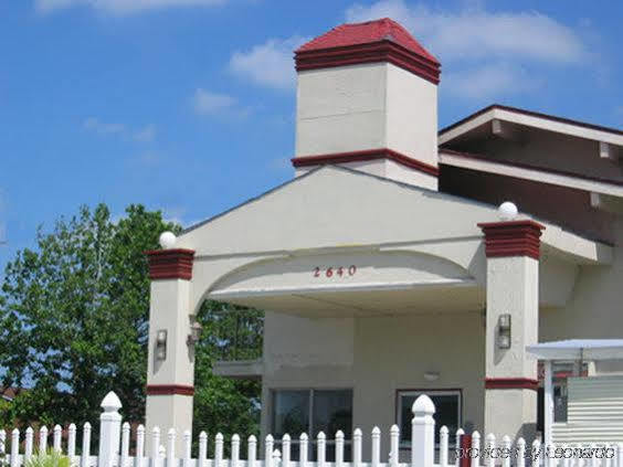 Merit Inn And Suites Бомонт Екстериор снимка